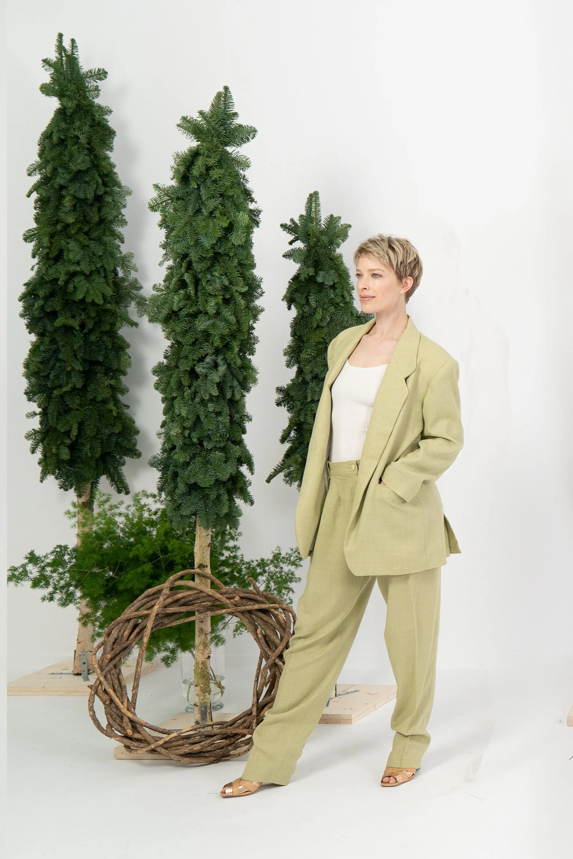 61-3 ESTATE Very loose business pants with welt pockets
