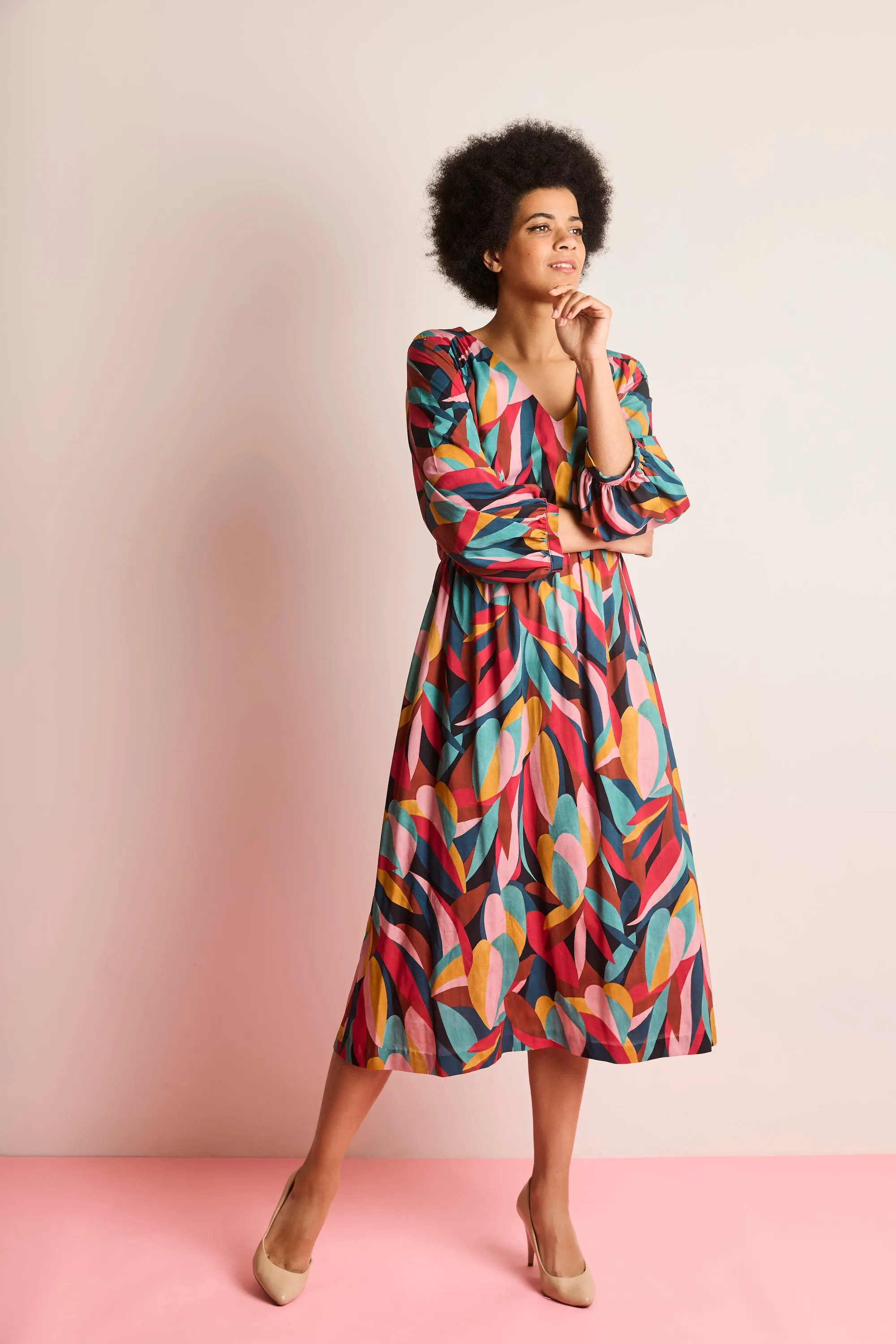 Atelier Jupe-Viscose with soft colour palette