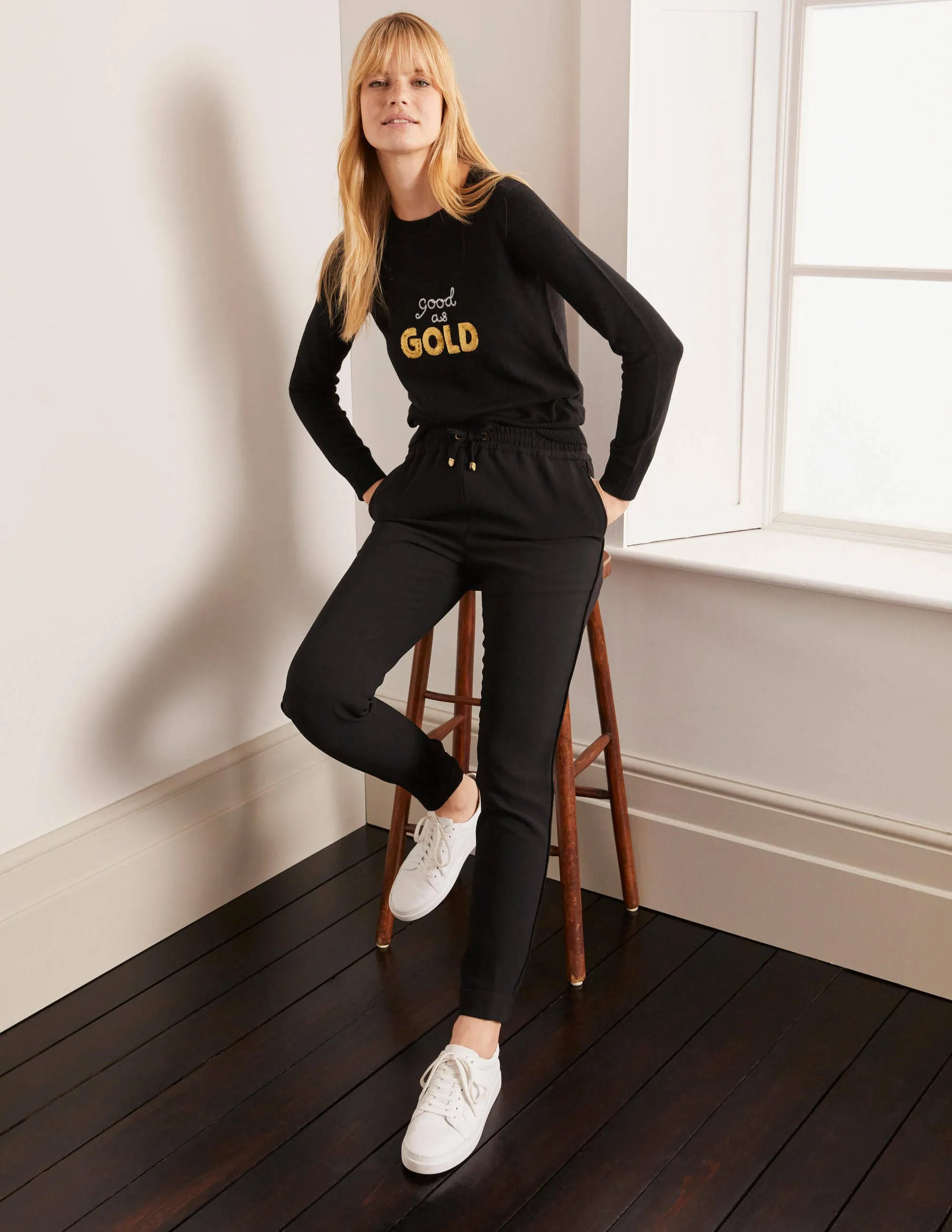 Clovelly Woven Joggers-Black