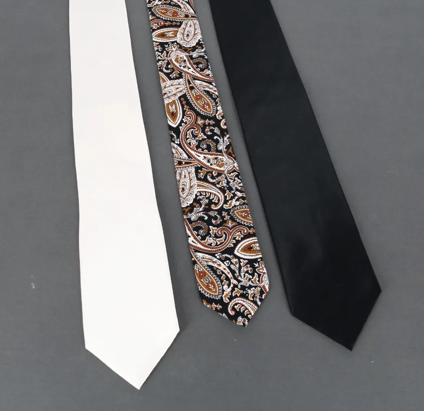 CTM® Men's Silk Solid Tie