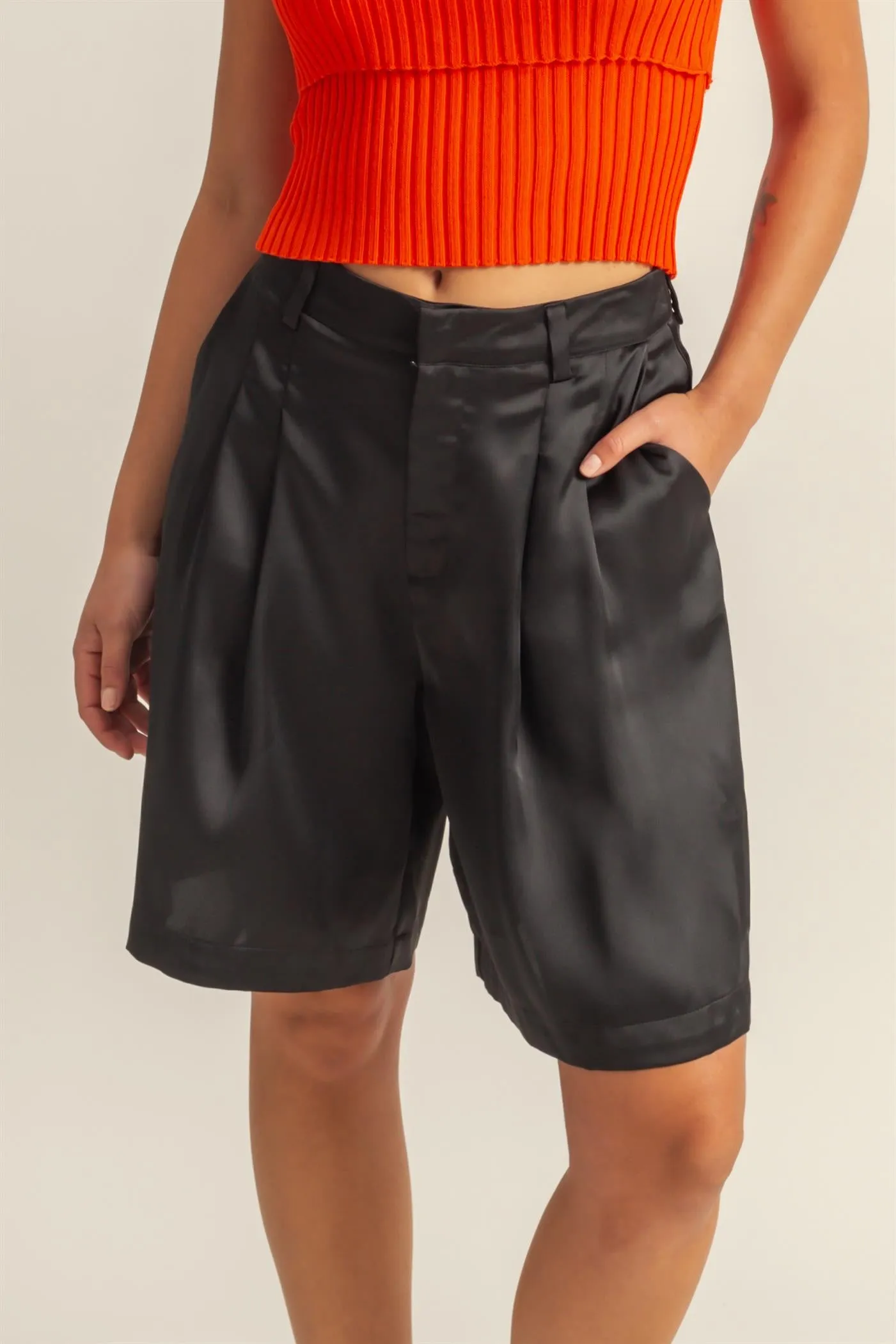 DZ24E149-High-Waist Pleated Satin Shorts