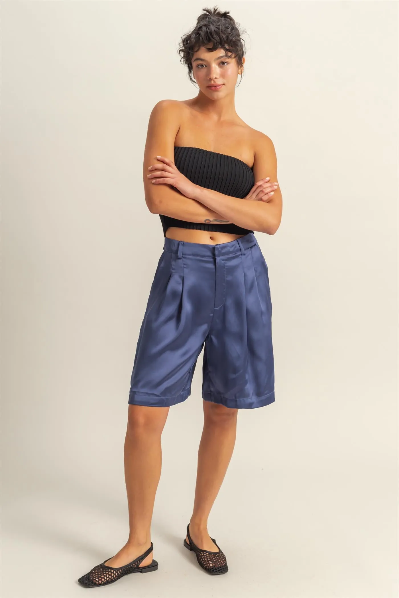 DZ24E149-High-Waist Pleated Satin Shorts