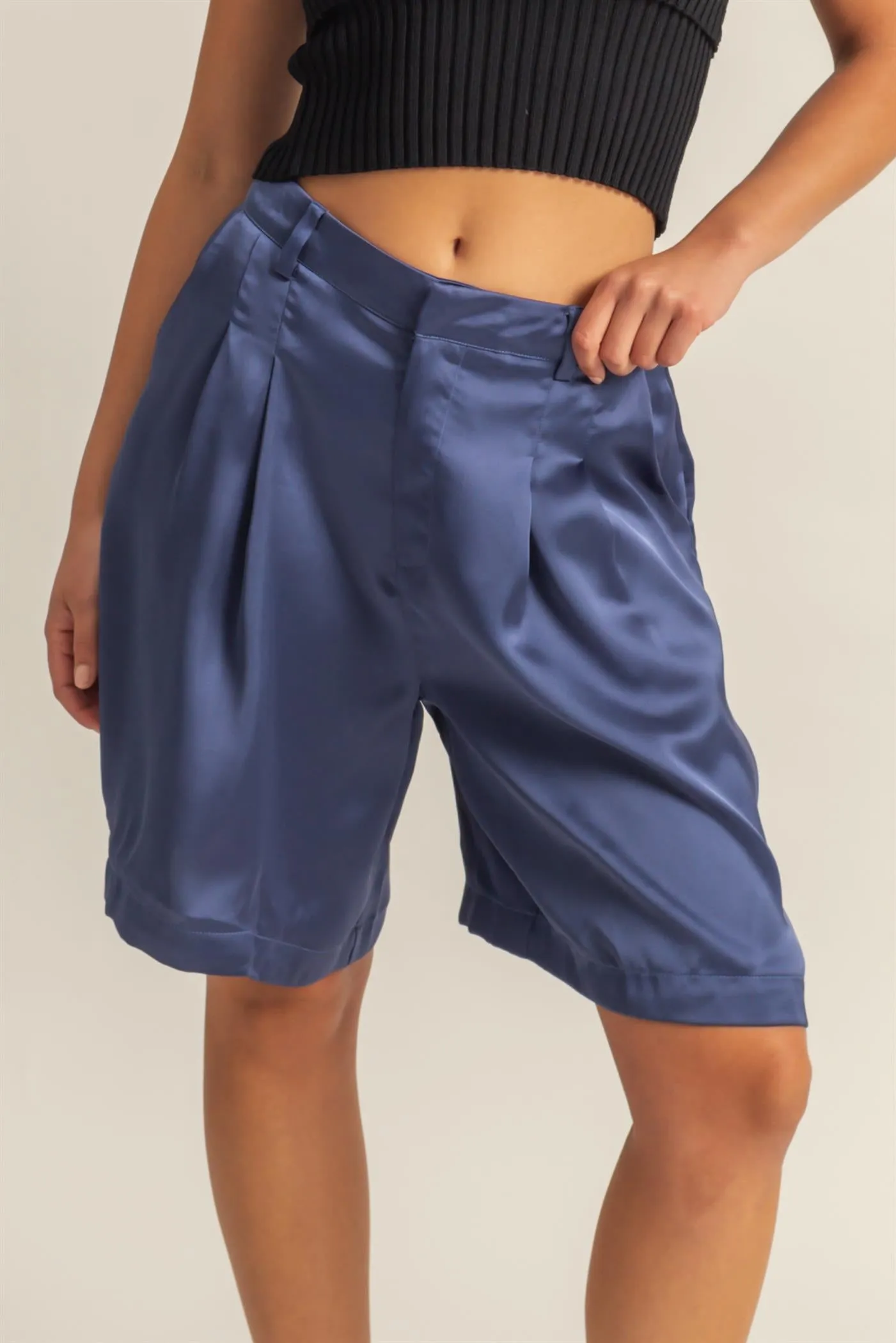 DZ24E149-High-Waist Pleated Satin Shorts