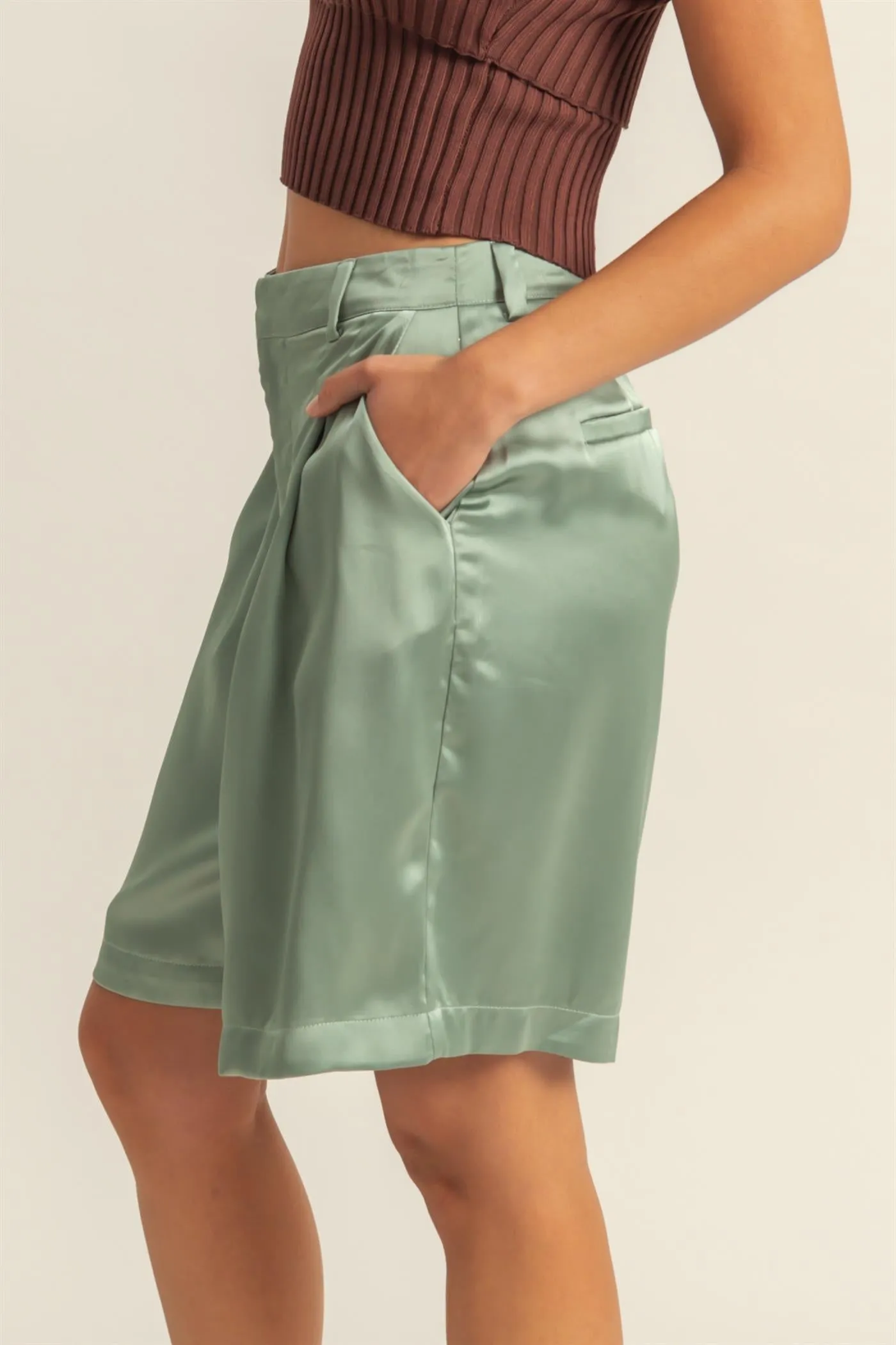 DZ24E149-High-Waist Pleated Satin Shorts