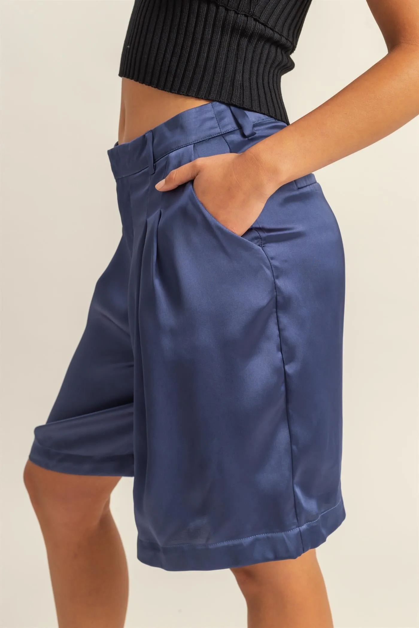 DZ24E149-High-Waist Pleated Satin Shorts