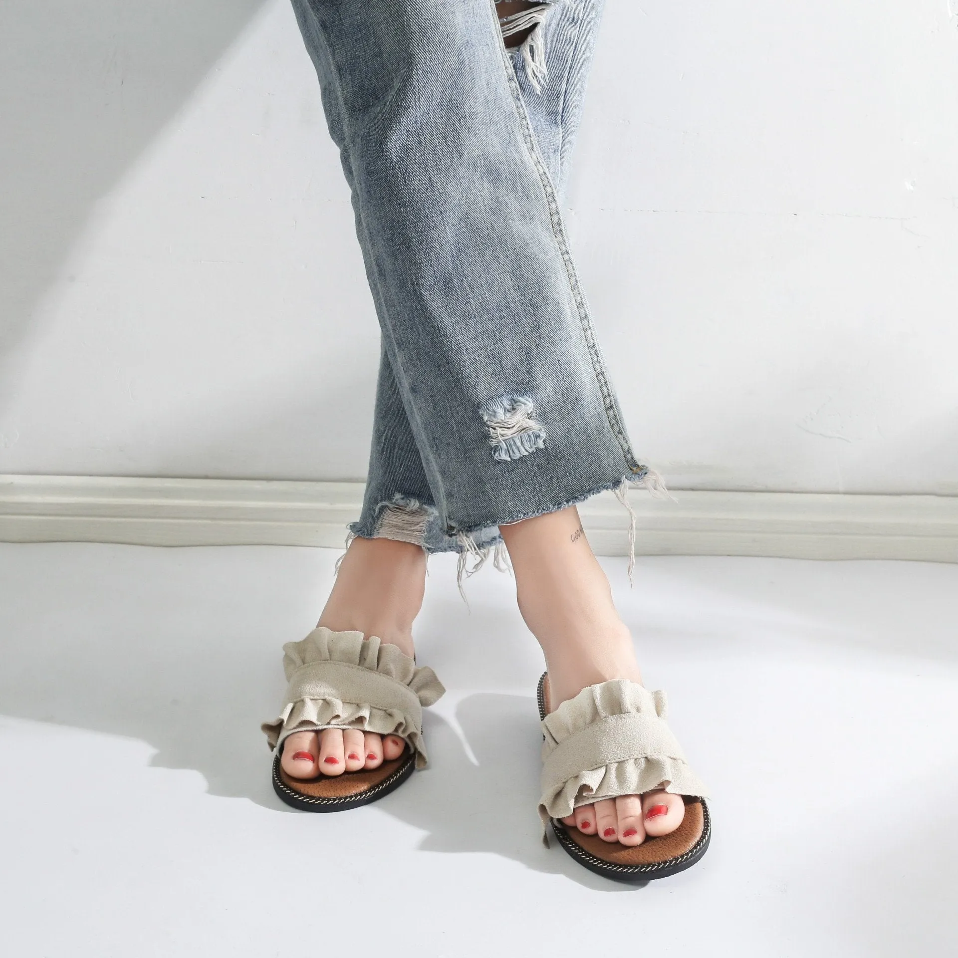Fungus Lace Slippers Female Small Fresh Flat Sandals and Slippers