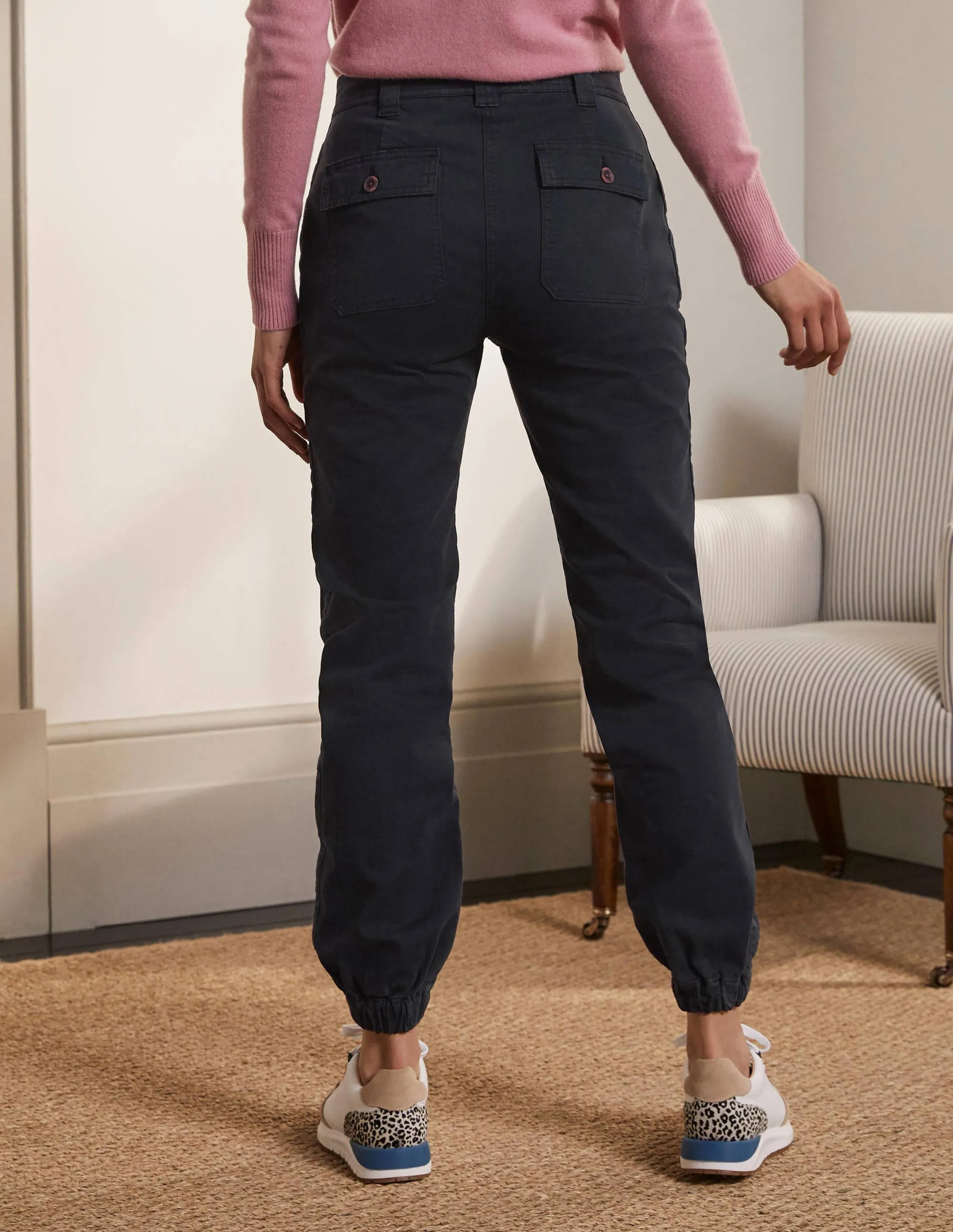 Gowrie Trousers-Black