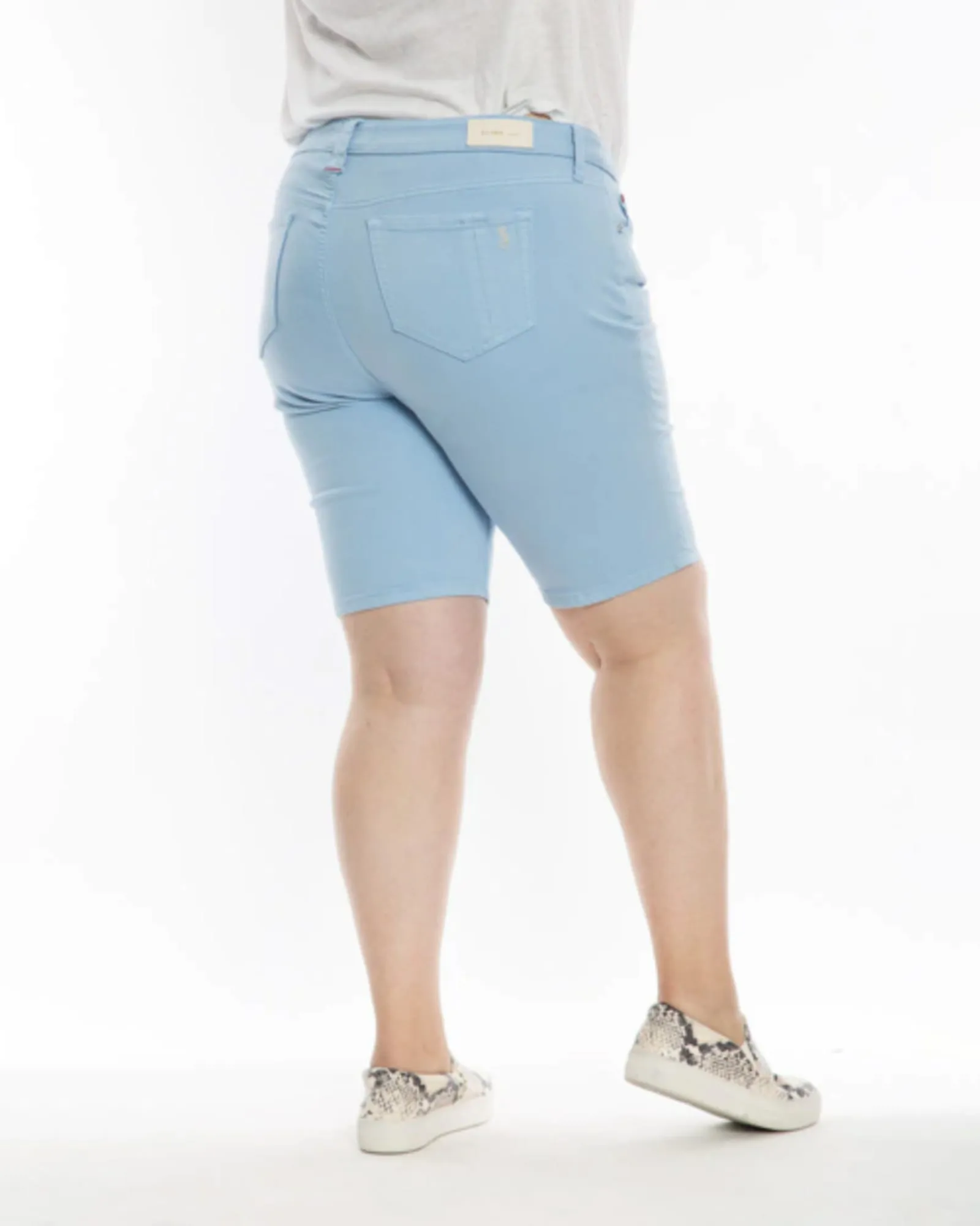 Haley Mid rise Bermuda | CERULEAN