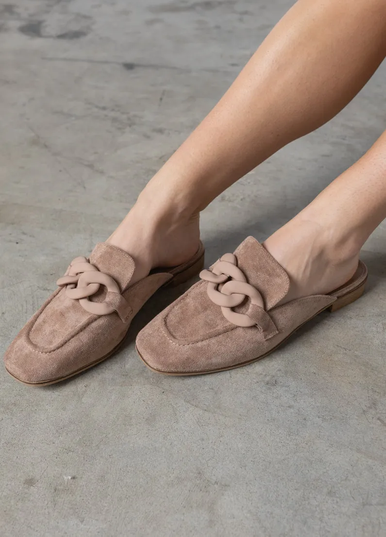 Kelly Mules