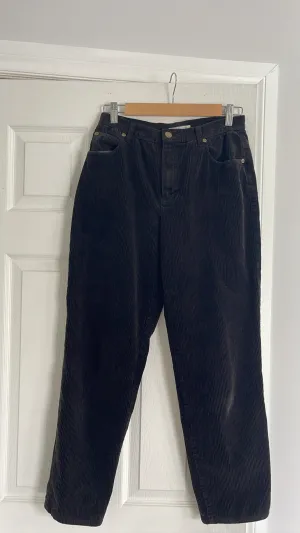 Late 90s Flattering Black Cords - 27