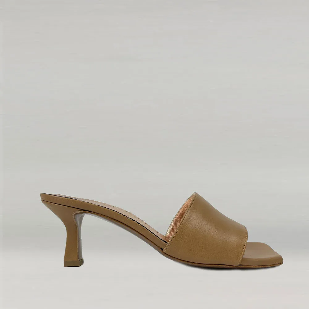 Mules Ann Tuil Acassius