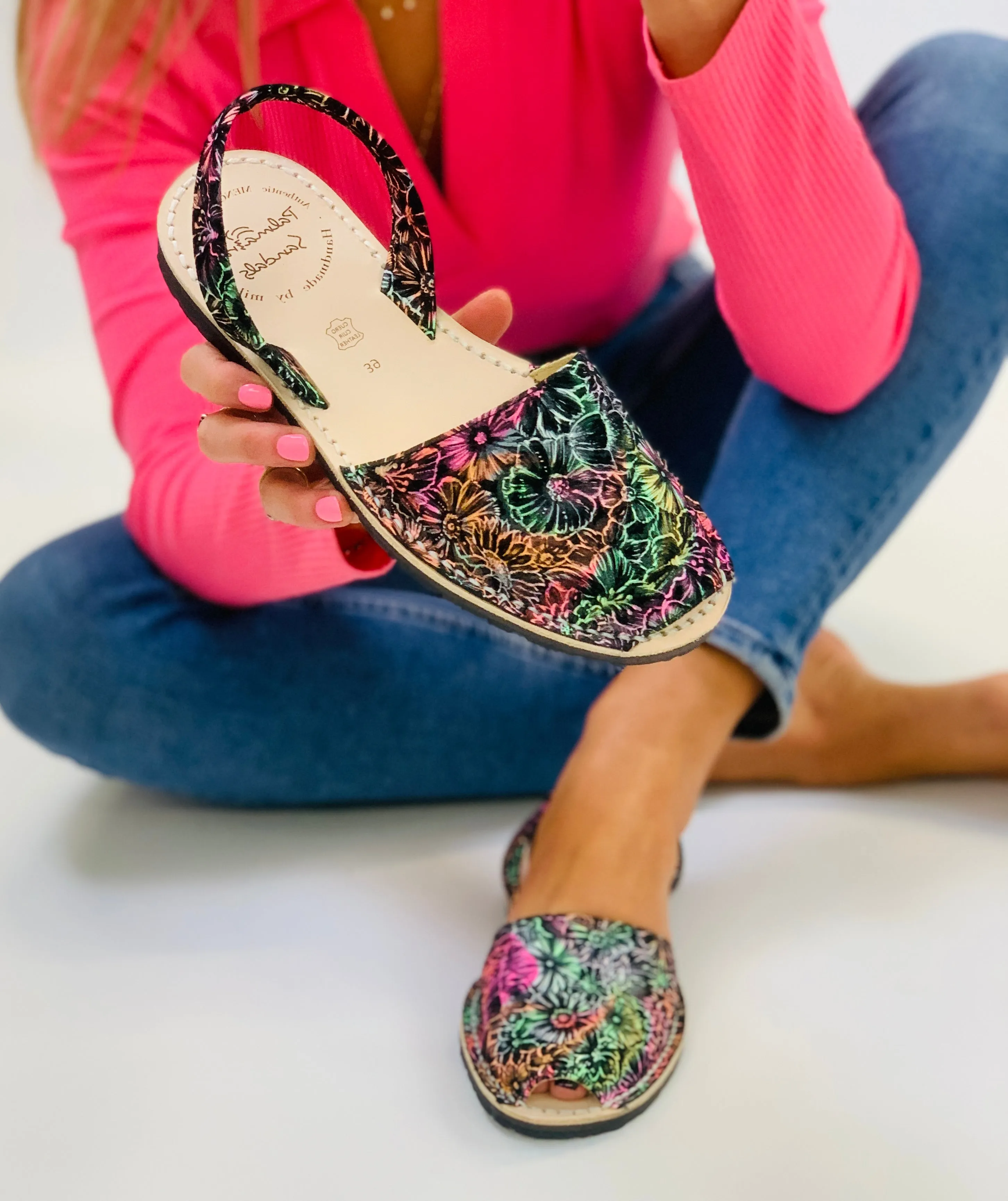 Sample Neon Floral Avarcas