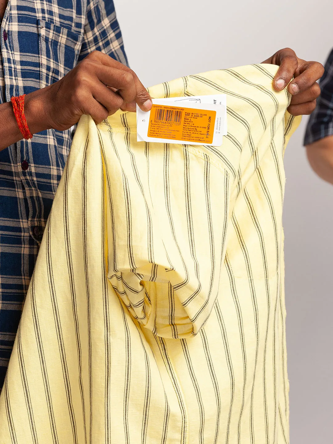 Spykar Butter Yellow Cotton Full Sleeve Stripes Shirt For Men