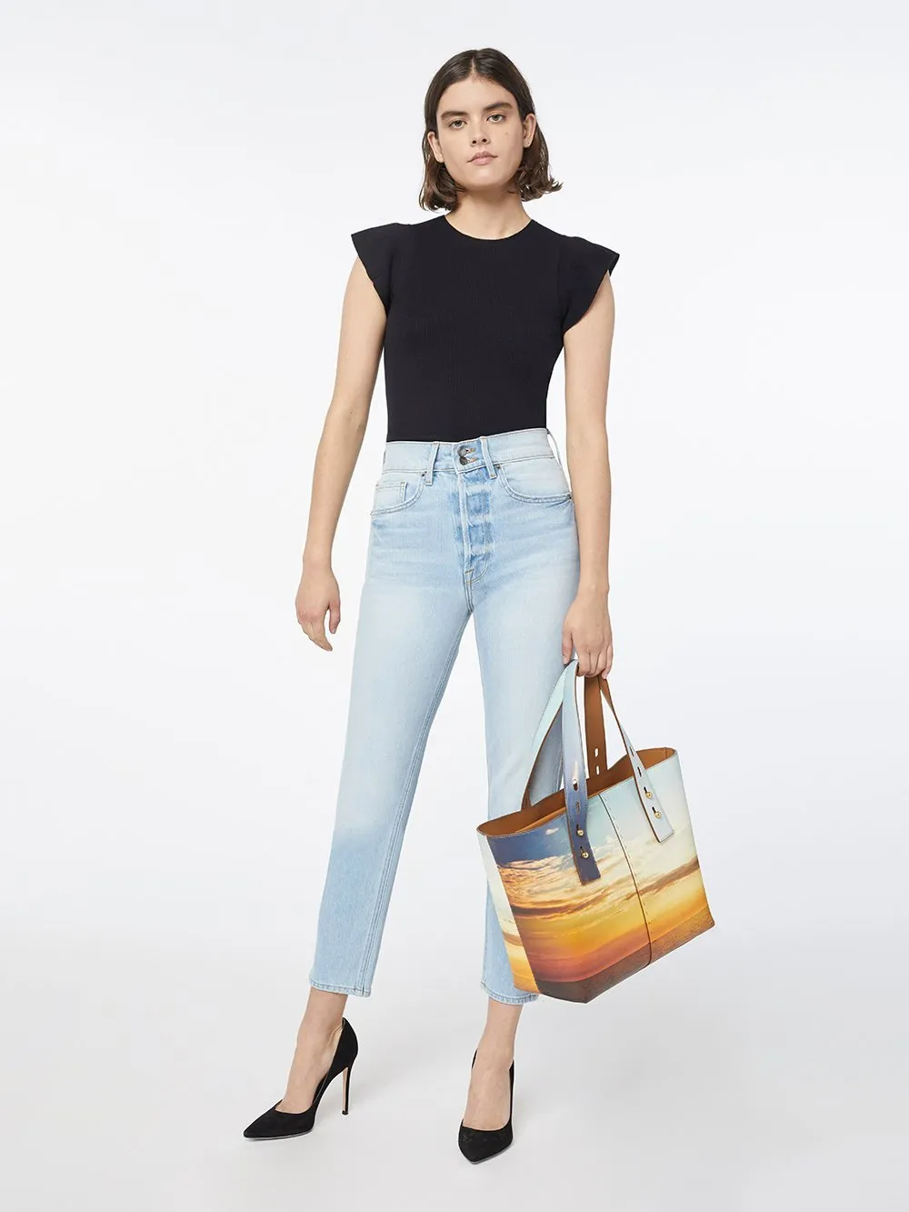 True Feminine Sweater -- Noir